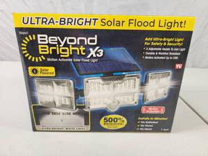 lot 109 image: New Beyond Bright Solar Floodlight