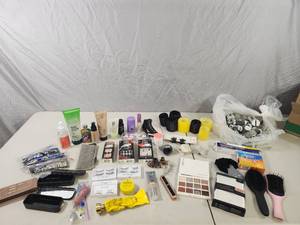 lot 156 image: Beauty and Personal Products