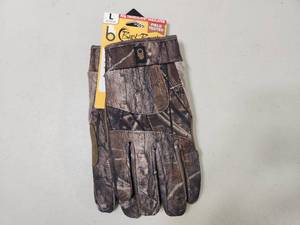 lot 176 image: New Buck Brush Bellingham Camo Performance Insulated Gloves