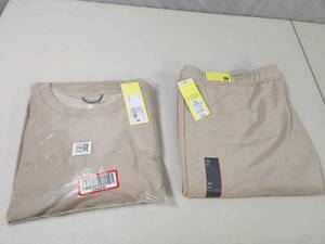 lot 189 image: New All in Motion Sweatshirt and Pants