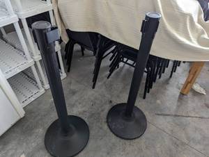 lot 28 image: 2 Retractable belt stanchions...
