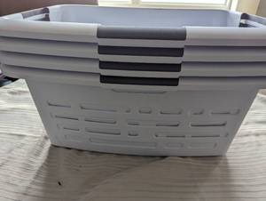 lot 46 image: Set of 4 laundry baskets...