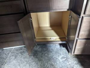 lot 183 image: Buyers choice of 10 new kitchen cab...