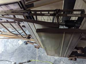 lot 189 image: Medical metal lift bed frame...