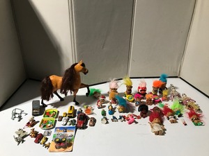 lot 18 image: Box of trolls and toys