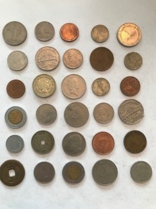 lot 35 image: 30 misc. foreign coins