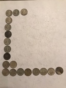 lot 46 image: 19 - Roosevelt silver dimes
