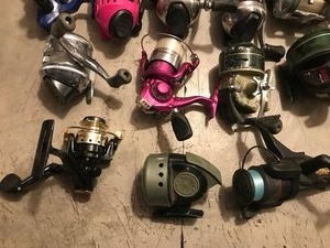 lot 88 image: 30 fishing reels