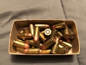 lot 4 image: Box of 31 vintage Smith & Wesson .32 shells  85 grain