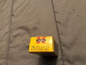 lot 5 image: Box of 35 vintage Winchester Western X .25 shells  50 grain full metal case