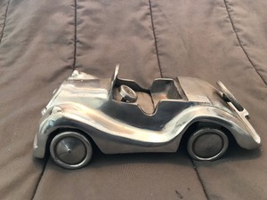 lot 154 image: Cast aluminum car