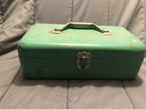 lot 166 image: Vintage Simonsen Metal tackle box With fishing lures