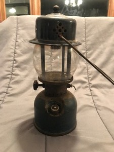 lot 172 image: 1940  September - COLEMAN 243A SINGLE MANTLE LANTERN BLUE BLACK