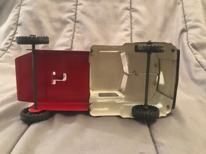 lot 289 image: Vintage metal truck