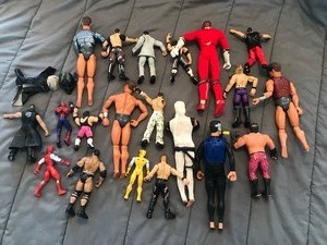 lot 296 image: 20 random toy figurines