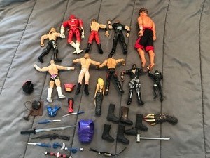 lot 299 image: 11 random toy figurines