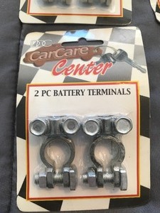 lot 306 image: 11 - two piece CarCare Center battery terminals new in the package