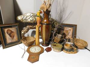lot 214 image: Wild life dcor