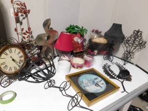 lot 240 image: The Anniversary plate, Marble base dcor, lamps and more