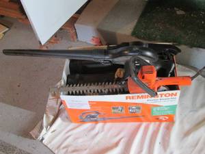 lot 28 image: Remington Electric BlowerVac with ...