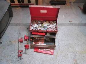 lot 31 image: Vintage Metal Homak toolbox with a ...