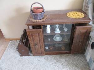 lot 69 image: Wood display cabinet with glass fro...