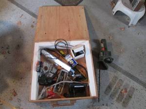 lot 71 image: Large square hinged storage box wit...