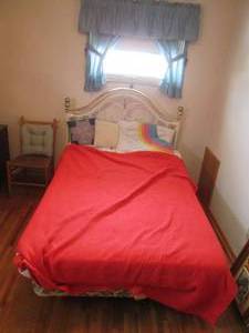 lot 89 image: Vintage Brass toned full size Bedfr...