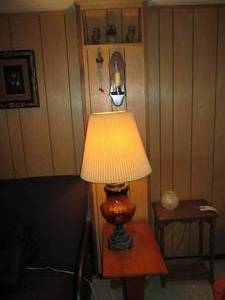 lot 121 image: Assorted lot with wood end table, A...