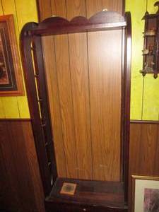 lot 151 image: Wall Hanging Gun Rack with drawer. ...