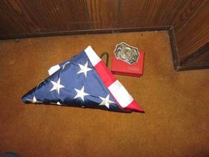 lot 155 image: Vintage US flag with metal wall hol...