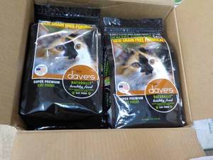 6 - 4 lb Bags Daves Cat Food pas...