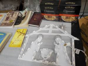 Random Lot- see all pictures...