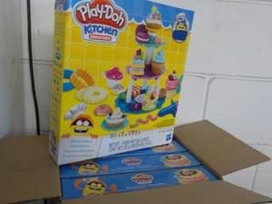4 Play Doh Kitchen Creations...