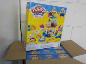 4 Play Doh Kitchen Creations...
