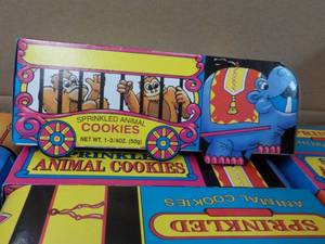 18 - 1.34 oz Boxes Sprinkled Animal...
