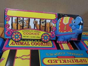 18 - 1.34 oz Boxes Sprinkled Animal...