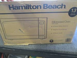 Hamilton Beach 1.3 Cu. Ft. 1000-Wat...