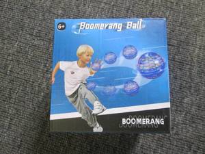 boomerang ball ...