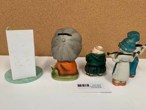 5 VTG Ceramic People Statues, Figures