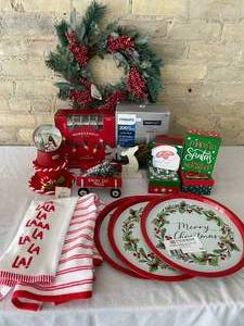 lot 13 image: Lot of Christmas and Winter Decor and Lights