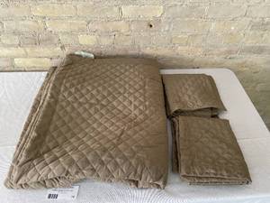 lot 14 image: King Sized Quilted Taupe Comforter and Pillow Shams Set