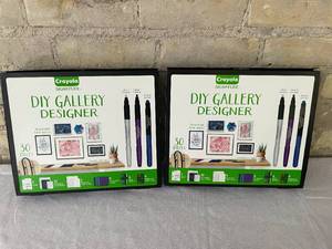 lot 48 image: Lot of 2 Crayola Signature 30 Piece DIY Gallery Art Sets