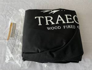 lot 69 image: Traeger Full Length Smoker Grill Cover