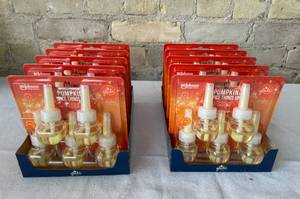 lot 93 image: Lot of Glade Plugins Pumpkin Spice Air fresheners
