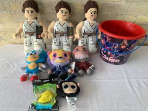 lot 136 image: Lot of Star Wars, Umbrella Academy Plush Toys and Other Figures