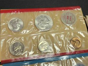 1962 P & D US MINT SET IN ORIGINAL PACKAGING