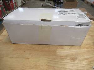 lot 351 image: 8 Pack White Wine Tumblers with Plastic Tops and Metal Straws (MISSING 2 STRAWS)