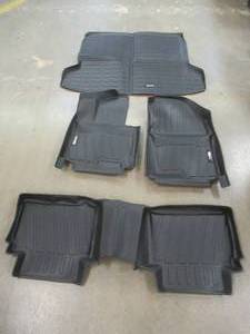 lot 387 image: Cacarolls Molded SUV Car Mats - Unknown Model