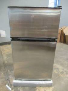 lot 390 image: Midea WHD-113FSS1 Compact Refrigerator, 3.1 cu ft, Stainless Steel (NICE CONDITION)